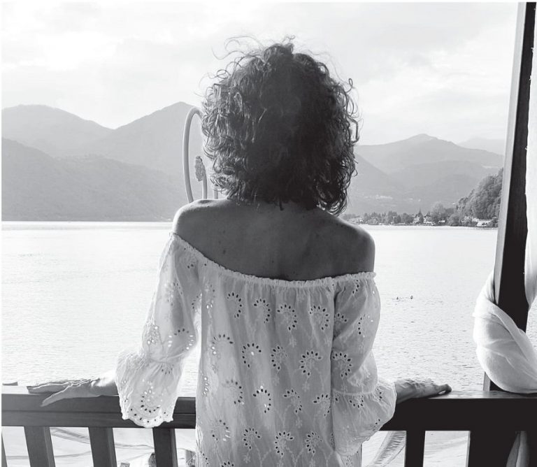 ATTRAVERSANDO IL CONFINE